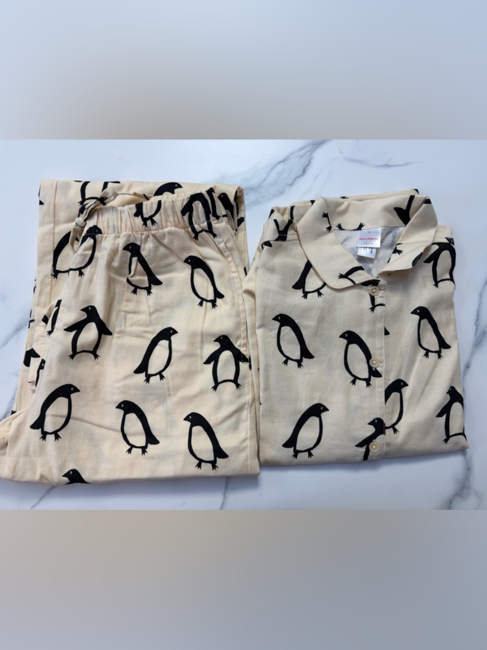 Hanna Andersson Cream & Black Penguin Print